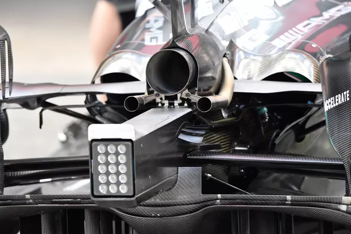 Detalle trasero del Mercedes W12