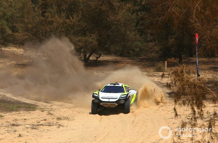 Mikaela Ahlin-Kottulinsky, JBXE Extreme-E Team Kevin Hansen, JBXE Extreme-E Teamg 