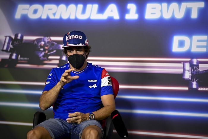 Fernando Alonso, Alpine F1 en la conferencia de prensa