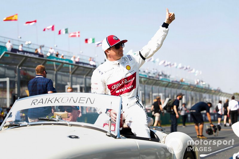 Kimi Raikkonen, Alfa Romeo Racing, durante la drivers parade
