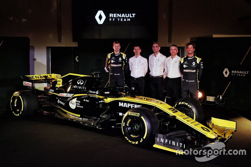 Daniel Ricciardo, Renault Sport F1 Team, Nico Hulkenberg, Renault Sport F1 Team, Cyril Abiteboul, directeur général, Nick Chester, directeur technique, Remi Taffin, directeur des opérations piste