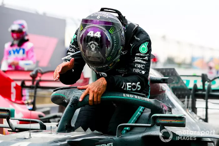 Ganador de la carrera y campeón del mundo Lewis Hamilton, Mercedes F1 W11
