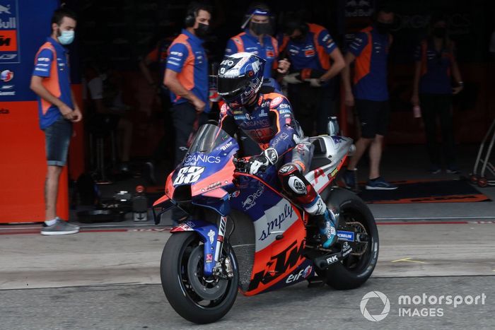 Miguel Oliveira, Red Bull KTM Tech 3