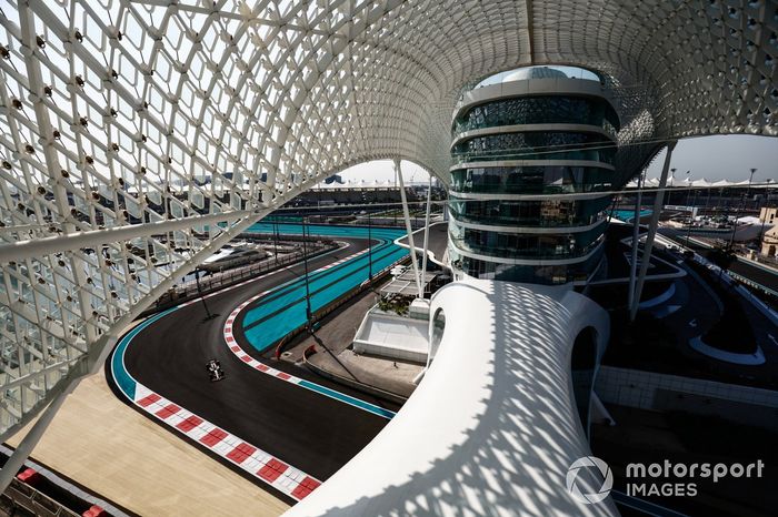 Jake Dennis, Red Bull Racing RB19