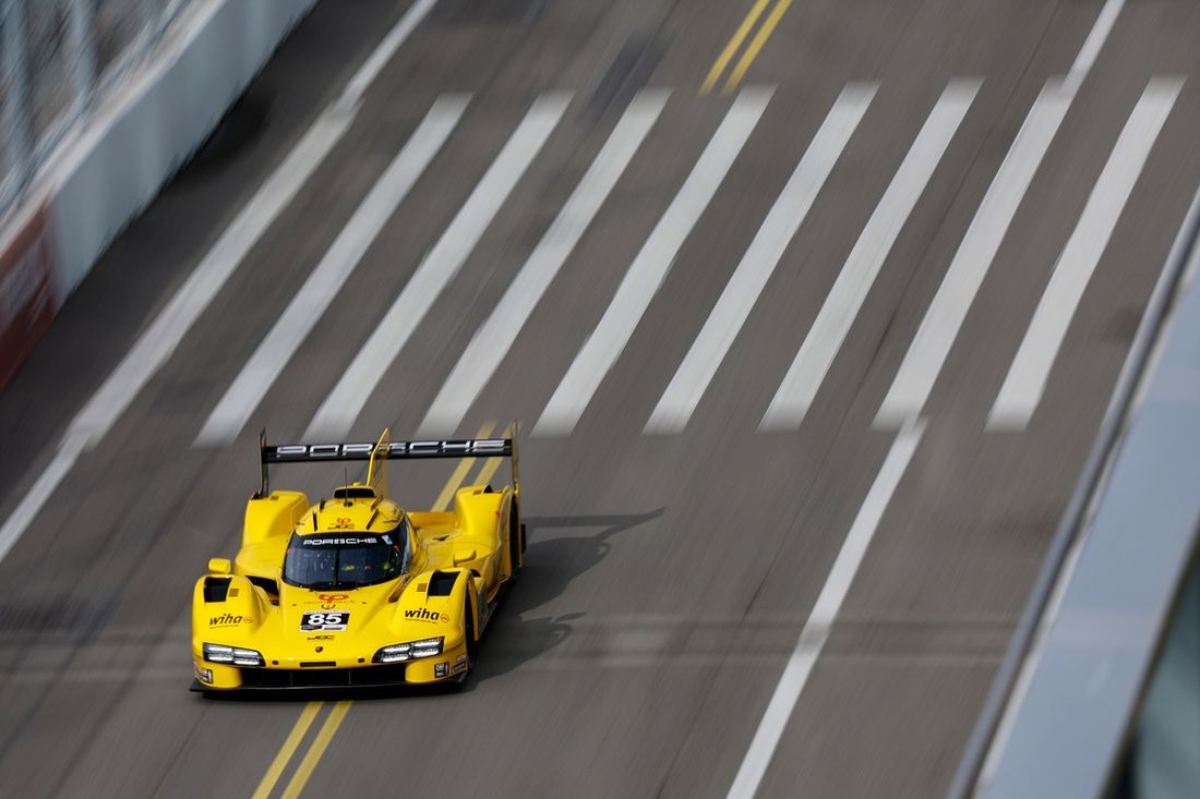 #85 JDC Miller MotorSports Porsche 963: Tijmen Van Der Helm, Gianmaria Bruni