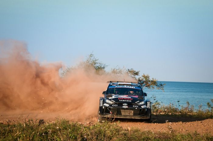Такамото Кацута, Аарон Джонстон, Toyota Gazoo Racing Wrt Toyota Gr Yaris Rally1