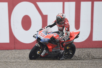 Michele Pirro, Ducati team traverse les graviers