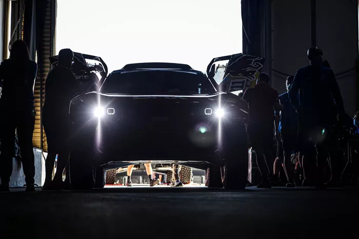 #211 Bahrain Raid Xtreme Prodrive: Sebastien Loeb, Fabian Lurquin