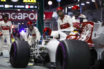 Marcus Ericsson, Sauber C37, rientra per un stop
