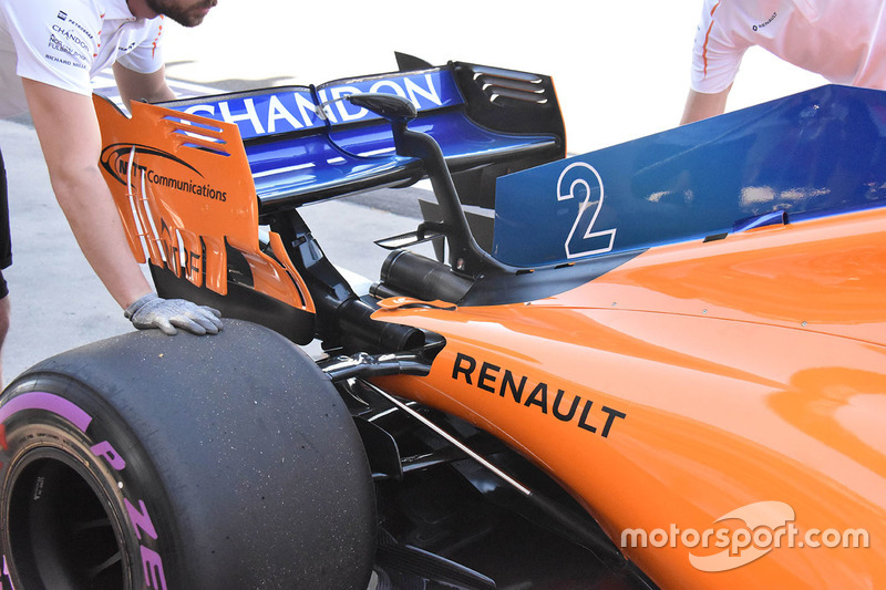 Detalle del ala trasera McLaren MCL33