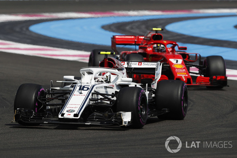 Charles Leclerc, Sauber C37, Kimi Raikkonen, Ferrari SF71H