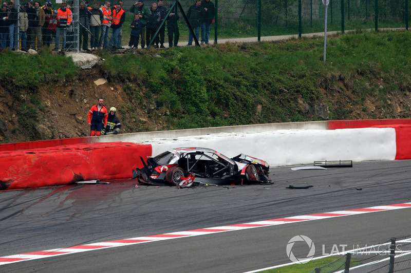 Bernd Schneider, AMG-Mercedes C-Klasse crashes