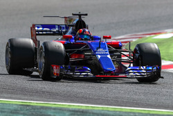 Даниил Квят, Scuderia Toro Rosso STR12