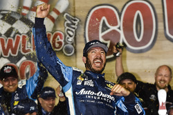 Yarış galibi Martin Truex Jr., Furniture Row Racing Toyota