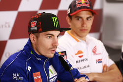 Maverick Viñales, Yamaha Factory Racing; Marc Marquez, Repsol Honda Team