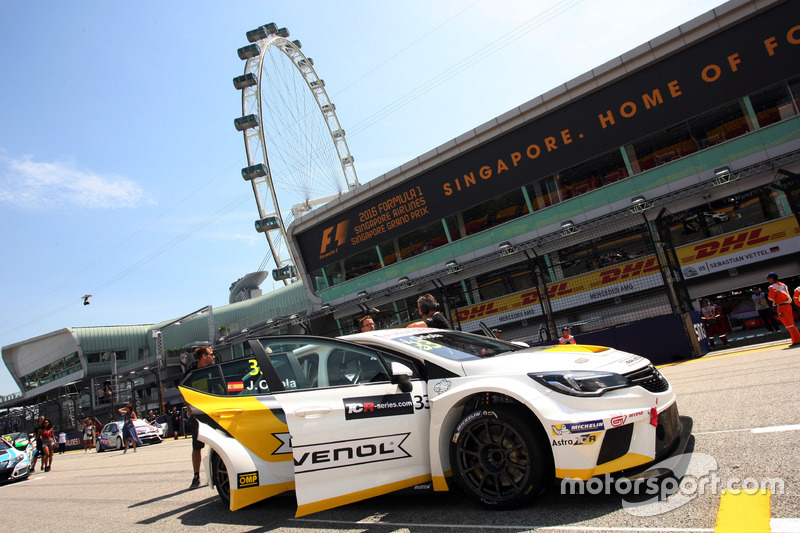 Jordi Oriola, Opel Astra TCR , Kissling Motorsport at Jordi Oriola, Opel Astra TCR , Kissling Motorsport at