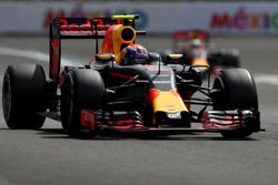 Max Verstappen, Red Bull Racing RB12, Daniel Ricciardo, Red Bull Racing RB12