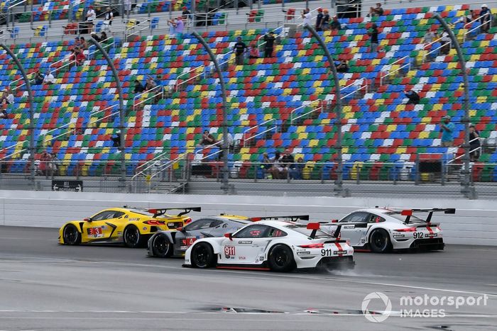 Salida: #911 Porsche GT Team Porsche 911 RSR - 19, GTLM: Nick Tandy, Fred Makowiecki 