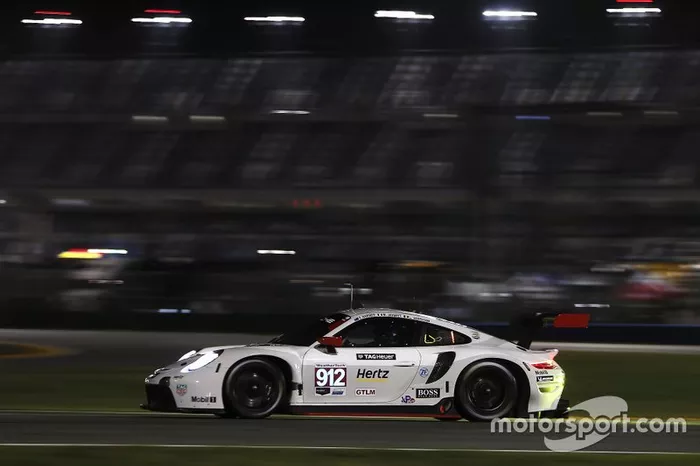 #912 Porsche GT Team Porsche 911 RSR: Earl Bamber, Laurens Vanthoor, Mathieu Jaminet