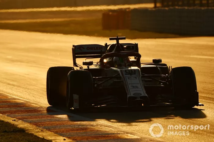 8º Antonio Giovinazzi, Alfa Romeo Racing C39: 1:17.469 (con neumáticos C5)