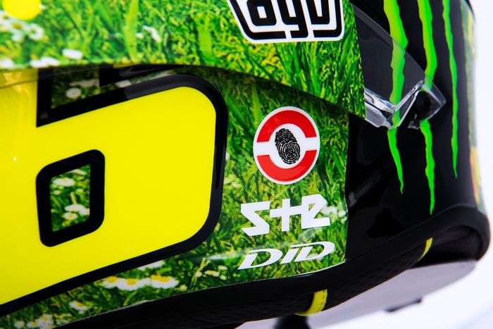Casco de Valentino Rossi, Petronas Yamaha SRT  