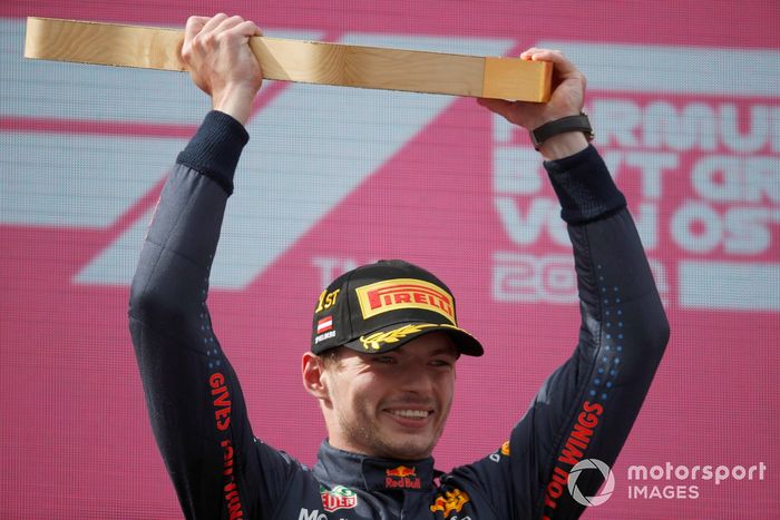 Podio: ganador Max Verstappen, Red Bull Racing