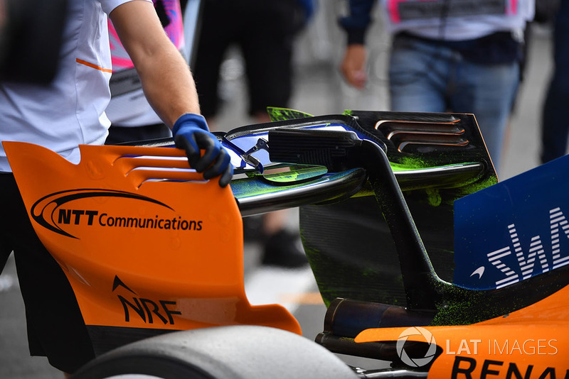 McLaren MCL33 arka kanadı ve aero boyası flo-viz