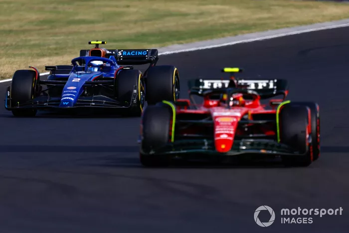 Carlos Sainz, Ferrari SF-23, Logan Sargeant, Williams FW45
