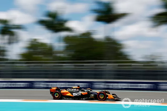 Oscar Piastri, McLaren MCL38
