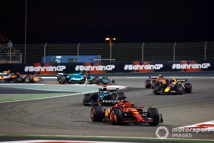 Charles Leclerc, Ferrari SF-24, George Russell, Mercedes F1 W15, Sergio Pérez, Red Bull Racing RB20