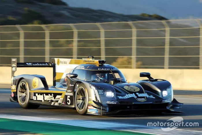 #5 Mustang Sampling Racing / JDC-Miller MotorSports Cadillac DPi, DPi: Sebastien Bourdais, Tristan Vautier