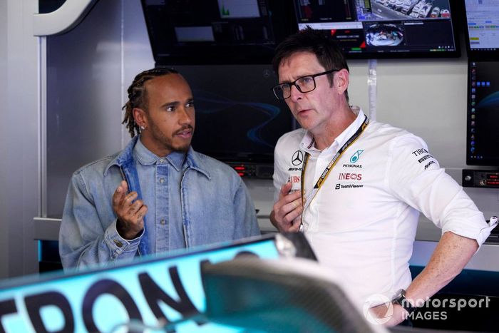 Lewis Hamilton, Mercedes-AMG,rew Shovlin, Director de Ingeniería en Pista, Mercedes AMG 