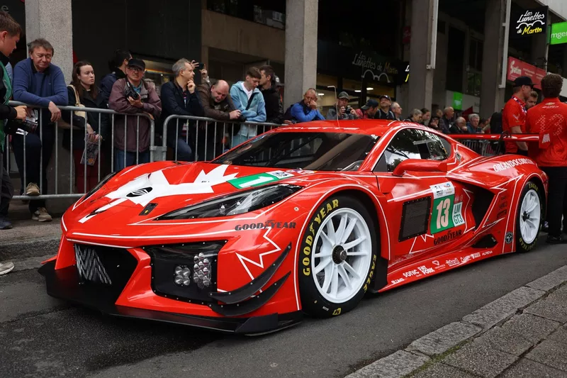 #13 AWA Racing Corvette Z06 LMGT3.R : Orey Fidani, Lars Kern, Matthew Bell