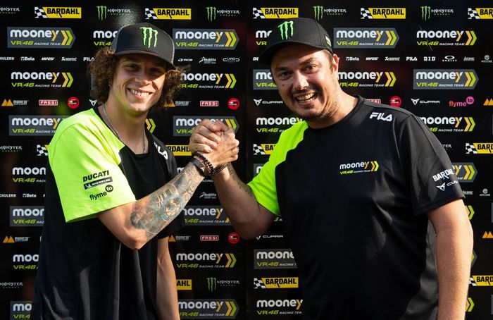 Marco Bezzecchi, VR46 Racing Team con Uccio Salucci