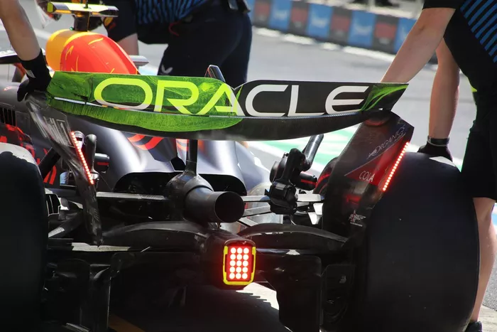 Red Bull Racing RB20 detalle trasero