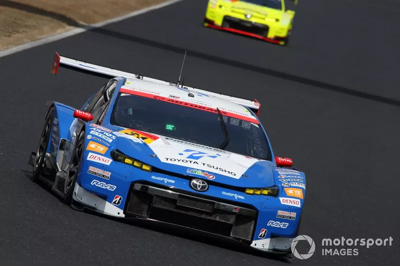#31 TOYOTA GR SPORT PRIUS PHV apr GT