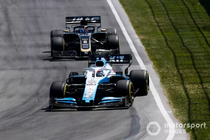 George Russell, Williams Racing FW42, Romain Grosjean, Haas F1 Team VF-19