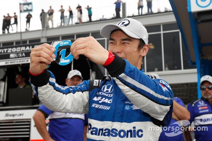 Ganador de la pole Takuma Sato, Rahal Letterman Lanigan Racing Honda