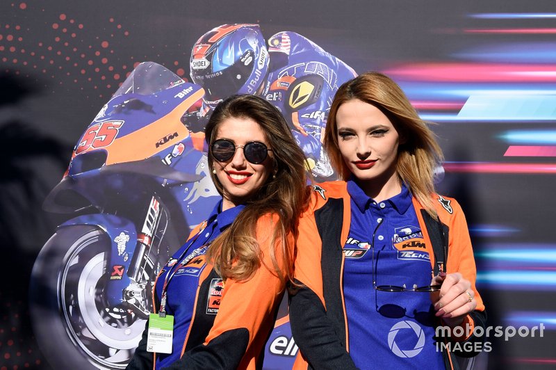 Rajtrácslányok - MotoGP - Katar