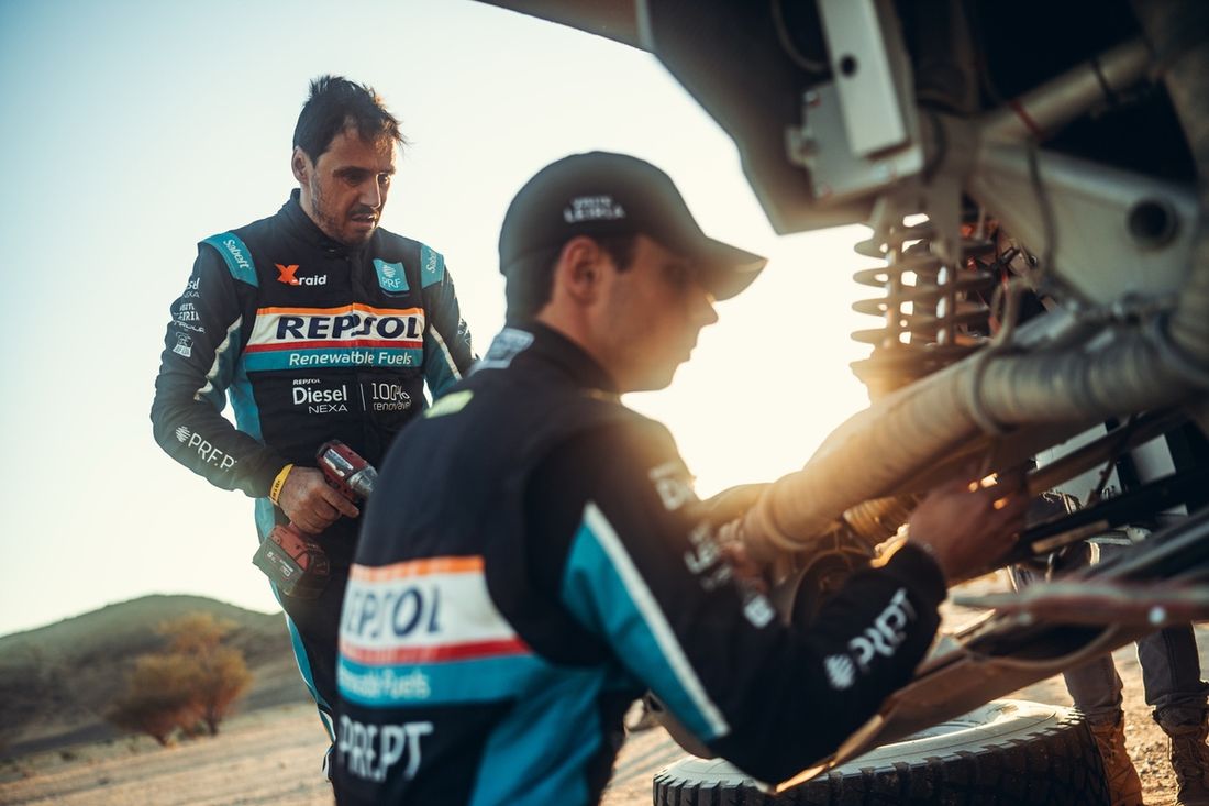 #240 X-Raid Mini JCW Team Mini: Joao Ferreira, Filipe Palmeiro