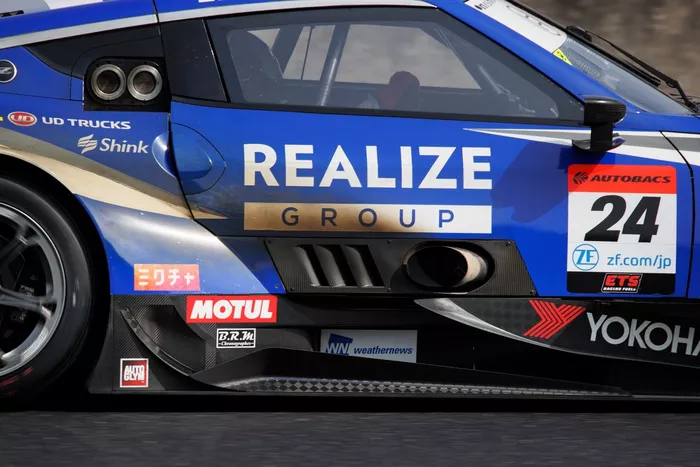 #24 リアライズコーポレーション ADVAN Z