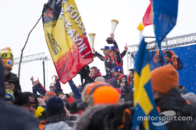 Winners Thierry Neuville, Nicolas Gilsoul, Hyundai i20 WRC, Hyundai Motorsport