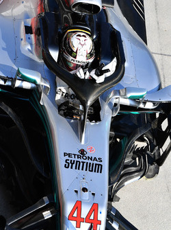 Lewis Hamilton, Mercedes-AMG F1 W09 celebrates in parc ferme