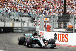 Льюис Хэмилтон, Mercedes AMG F1 W09