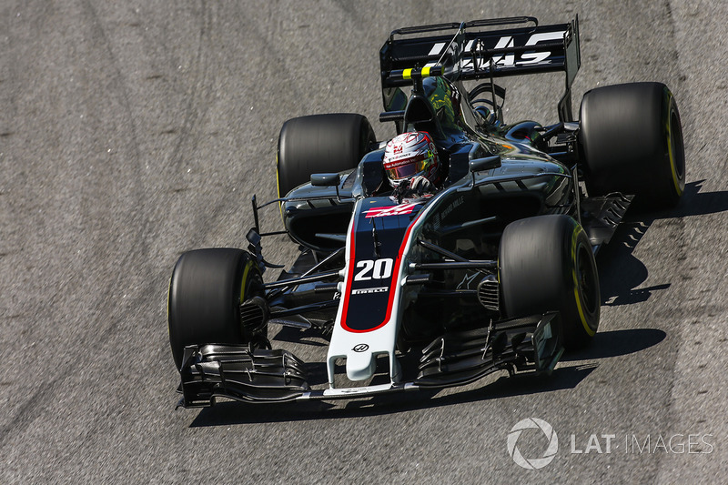 2017: Haas VF-17 Ferrari (одно шестое место место, 8-е место в КК)
