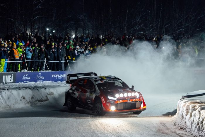 Oliver Solberg, Elliott Edmondson, Toyota Gazoo Racing WRT Toyota GR Yaris Rally1