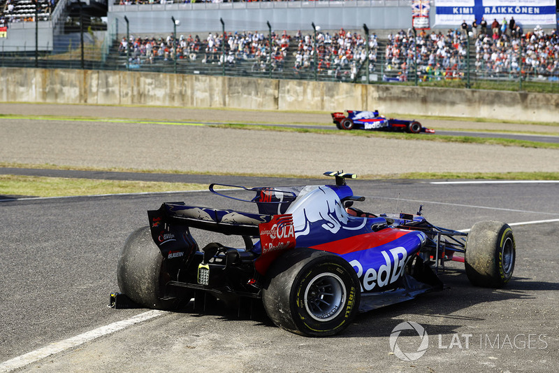 Сход. Карлос Сайнс, Scuderia Toro Rosso