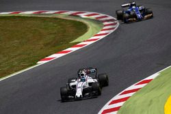 Lance Stroll, Williams FW40, Marcus Ericsson, Sauber C36