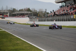 Carlos Sainz Jr., Scuderia Toro Rosso STR12; Romain Grosjean, Haas F1 Team VF-17; Valtteri Bottas, M
