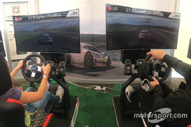 Соревнования проводились в гоночном симуляторе RaceRoom Racing Experience – единственной игре, у которой есть лицензия на чемпионат DTM и воссозданная трасса Moscow Raceway